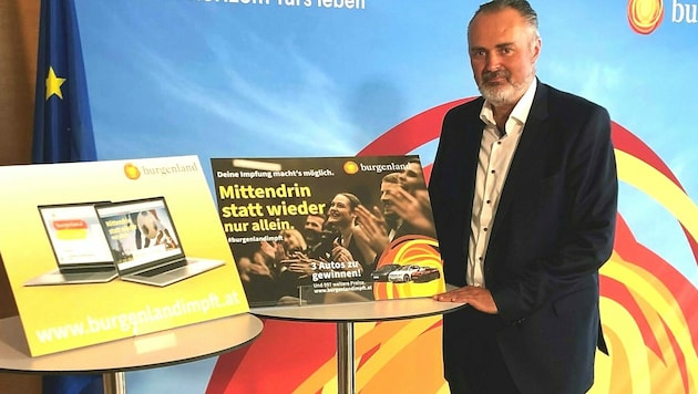 Landeshauptmann Hans Peter Doskozil gab in einer Pressekonferenz Details zur Impflotterie bekannt. (Bild: Bianca Nastl)