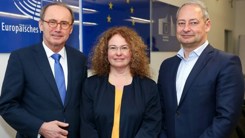 Othmar Karas, Monika Vana und Andreas Schieder beurteilten die Rede von der Leyens unterschiedlich. (Bild: Verbindungsbüro des Europäischen Parlaments/APA-Fotoservice/Schedl)