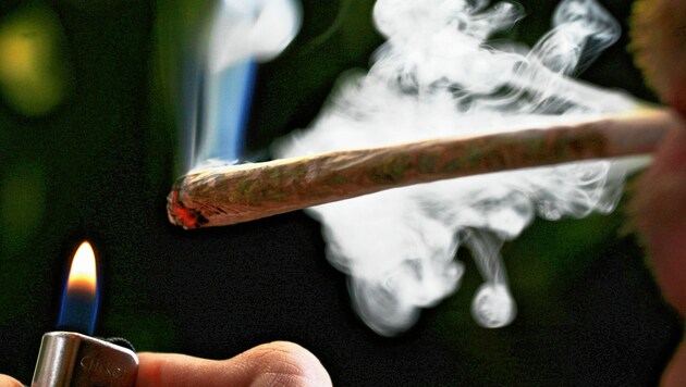 15.000 Joints werden alleine in Graz jeden Tag geraucht. Cannabis ist die mit Abstand häufigste Droge. (Bild: Copyright 2019 The Associated Press. All rights reserved.)