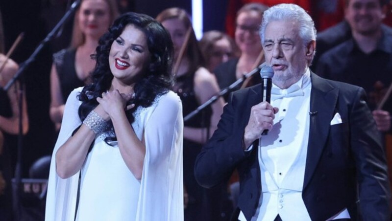 Anna Netrebko stand an ihrem 50. Geburtstag mit Placido Domingo im Kreml auf der Bühne. Glückwünsche gab es auch von Wladimir Putin. (Bild: Vladimir Gerdo / Tass / picturedesk.com)