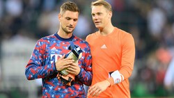 Sven Ulreich (li.) und Manuel Neuer (Bild: Anke Waelischmiller / dpa Picture Alliance / picturedesk.com)