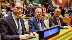 Österreich bei der UNO-Vollversammlung: Kanzler Kurz, Bundespräsident Alexander Van der Bellen, Außenminister Alexander Schallenberg (v.l.) (Bild: APA/BKA/ARNO MELICHAREK)