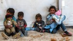 Kinder im Flüchtlingslager Al-Hol (Bild: AFP)