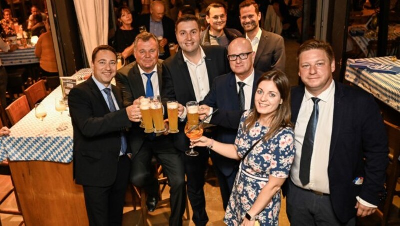 Manfred Haimbuchner bei der Wahlparty der FPÖ im Josef (Bild: Alexander Schwarzl)