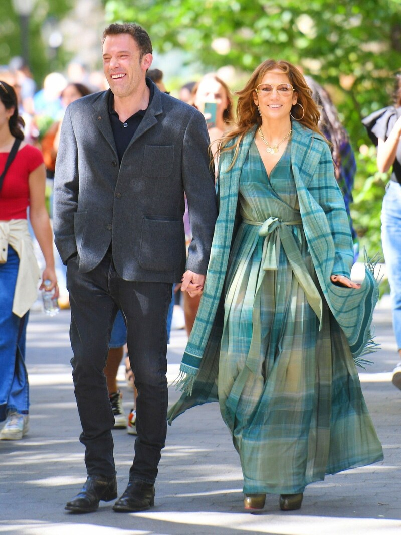 Hand in Hand dem Herbst entgegen: Ben Affleck und Jennifer Lopez (Bild: www.PPS.at)