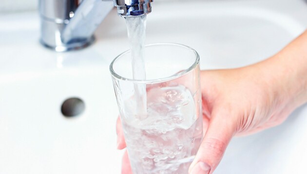 Wasser aus Österreich. Jetzt wird die Versorgung mit kostbarem Nass besser gesichert. (Bild: stock.adobe.com)