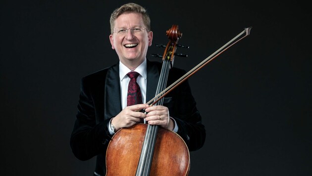 Martin Rummel ist bekannter Cellist, Hundefreund und neuer Rektor an der Bruckneruni. Was er nicht mag: „Musik als Hintergrundberieselung.“ (Bild: Maria Frodl)