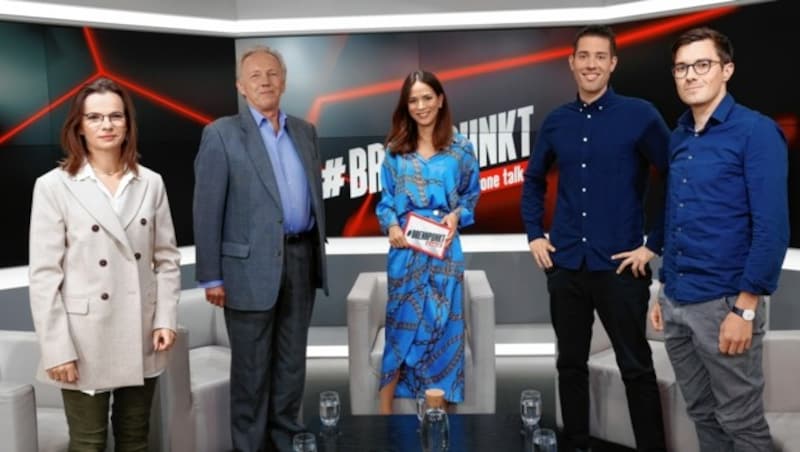 Gerda Füricht-Fiegl (Politikwissenschaftlerin FH Burgenland), Michael Brunner (Bundesparteichef MFG), Katia Wagner, Tobias Schweiger (Bundessprecher KPÖ), Klaus Knittelfelder (Innenpolitikjournalist Kronen Zeitung) (Bild: Groh)