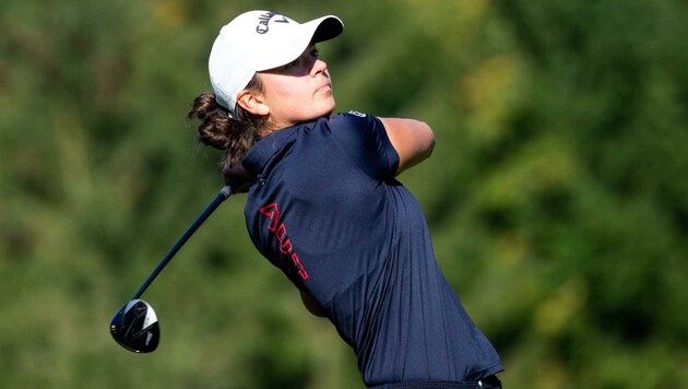 Johanna Ebner schlägt für den Golfklub St. Veit ab (Bild: GEPA pictures/ Matic Klansek)