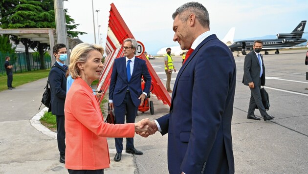 Treffen mit EU-Kommissionschefin Ursula von der Leyen in Montenegro (Bild: BMI/Makowecz)