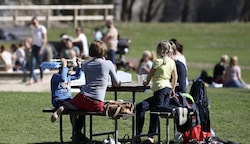 Viele junge Salzburger plagen zurzeit Zukunftssorgen (Bild: Tröster Andreas)