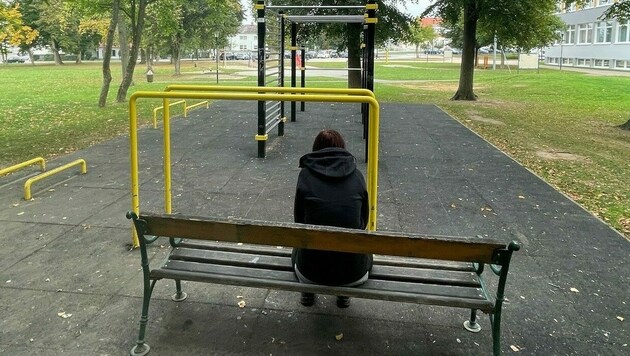 In diesem Park neben den Schulen in Pinkafeld werden 13- bis 15-jährige Mädchen immer wieder belästigt. (Bild: Christian Schulter)