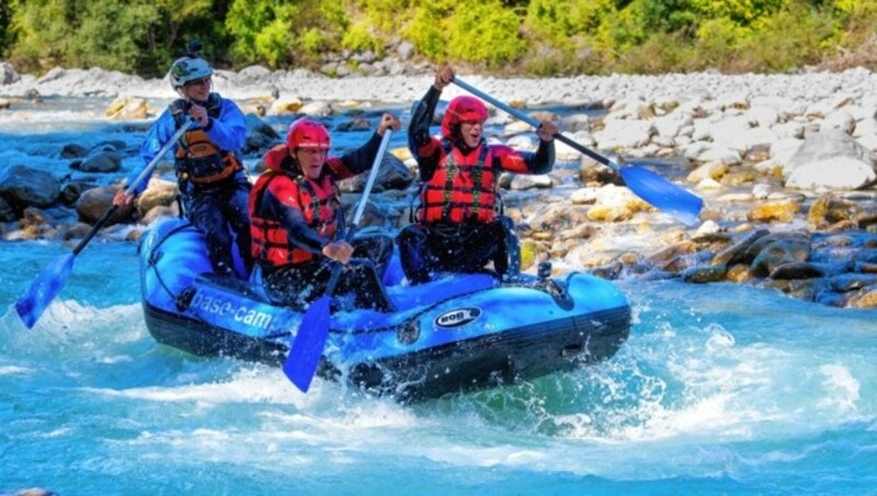 Eine abenteuerliche Rafting-Tour auf der Saalach (Bild: Kerstin Joensson)