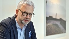 Michael Strugl: „Ausbau ist nur die halbe Miete, es braucht auch Speicher und Netze.“ (Bild: APA/HANS PUNZ)