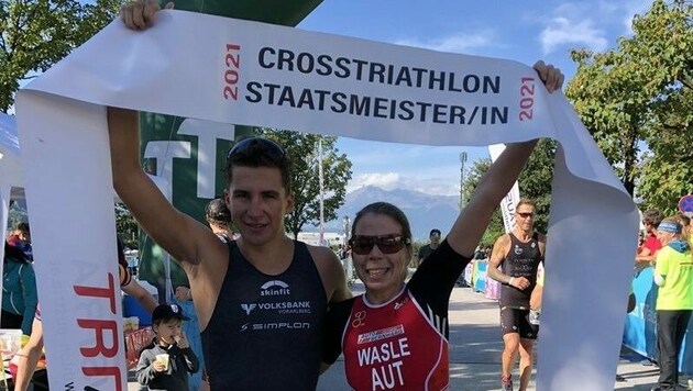 Die österreichischen Cross-Triathlon-Staatsmeister 2021: Moritz Meier (li.) und Carina Wasle. (Bild: ÖTRV)