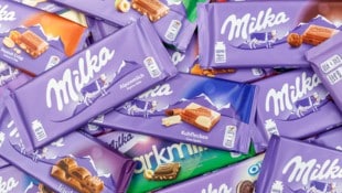 Die Verbraucherzentrale Hamburg kritisiert, dass Milka-Kunden in die Irre geführt werden und ...