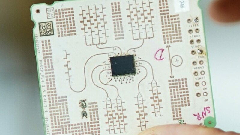 Die in Linz entwickelten Radar-Chips sind unter anderem auch im VW Golf 8 verbaut. (Bild: Markus Wenzel)