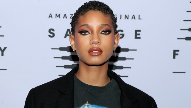 Willow Smith (Bild: 2020 Amazon Studios)