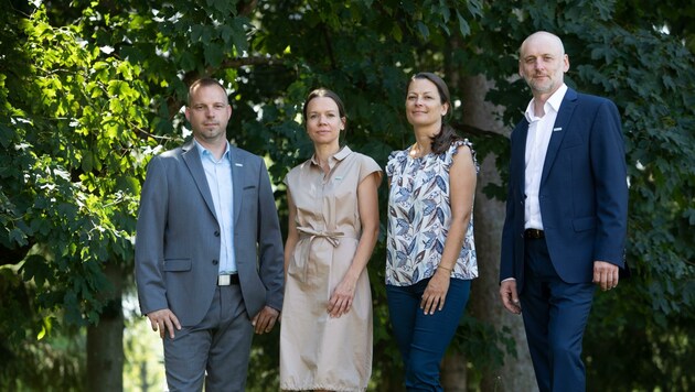 Die neuen Abteilungschefs der Diakonie-Spitäler: Jürgen Ster (Pflegedienst), Michaela Leopold (Ärzte), Eveline Oberleitner (Psychologie) und Arnold Maier (Verwaltung). (Bild: Diakonie/Maurer)
