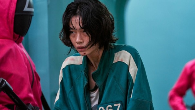 Jung Ho-yeon als Teilnehmerin „No. 067“ in der südkoreanischen Netflix-Serie „Squid Game“. (Bild: Netflix)