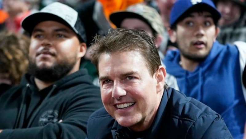 Tom Cruise besuchte mit seinem Sohn Connor Cruise ein Baseball-Spiel zwischen den San Francisco Giants und Los Angeles in San Francisco. (Bild: APA/AP Photo/Jeff Chiu)