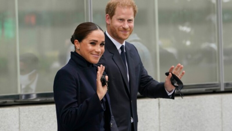 Herzogin Meghan und Prinz Harry in New York (Bild: AP)