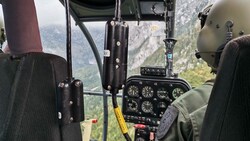 Auch ein Bundesheer-Hubschrauber war bei der Suchaktion dabei. (Bild: Bergrettung Steiermark)