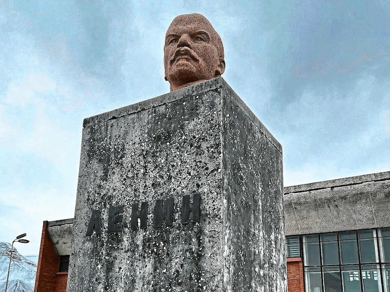 Eine Statue des ehemaligen Regierungschefs der Sowjetunion, Wladimir Iljitsch Lenin. (Bild: Brandl Gregor)