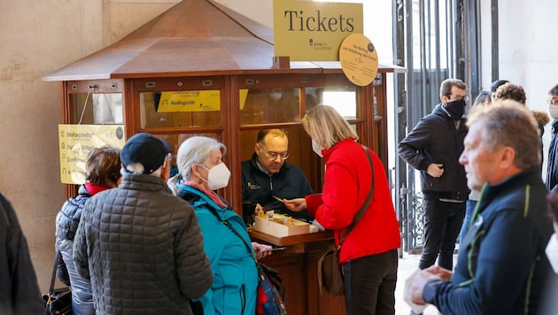 Tickets für den Dom-Besuch gibt es vor Ort oder auch online (Bild: Tschepp Markus)