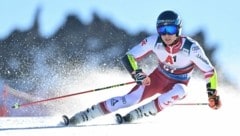 Lukas Feurstein hat sich ein "Mindestziel" gesetzt, wann er wieder auf der Rennpiste unterwegs sein will. (Bild: AFP)