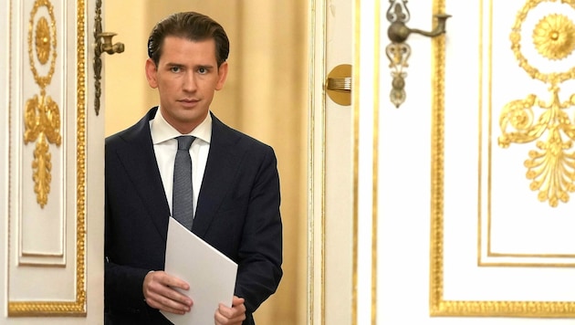 Altkanzler Kurz wird von Prof. Lewisch, Strafrechtsexperte an der Universität Wien, entlastet. (Bild: APA/Georg Hochmuth)