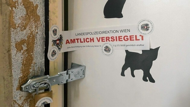 Die Leiche wurde in einer Wohnung eines Gemeindebaus in Wien-Penzing gefunden. (Bild: Oliver Papacek)