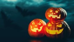 Zu Halloween war im Ländle jede Menge los, Exzesse blieben aber zum Glück aus. (Bild: adobe.stock.com/George Dolgikh)