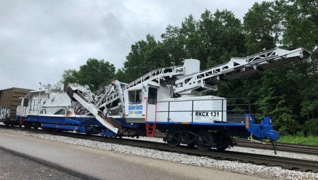 Eine der neuen Maschinen, die zukünftig für die Rhomberg Sersa Rail Group ihre Kunden unterstützen wird: der RKCX 131 für perfekte Schotterbettreinigung. (Bild: Rhomberg Sersa Rail Group )