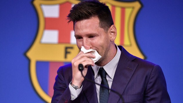 Lionel Messi bei seiner tränenreichen Abschiedspressekonferenz in Barcelona (Bild: APA/AFP/Pau BARRENA)