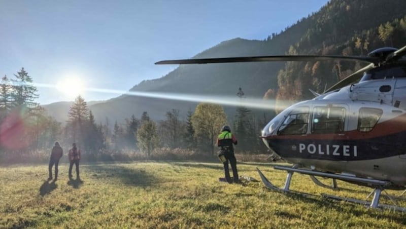 Suchaktion mittels Hubschrauber (Bild: Alpiner Rettungsdienst Gesäuse)