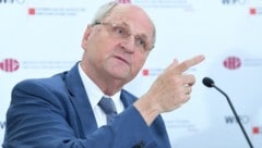 Christoph Badelt, Vorsitzender des Produktivitätsrates und Präsident des Fiskalrates, sieht in einigen Feldern dringenden Handlungsbedarf. (Bild: APA/ROLAND SCHLAGER)