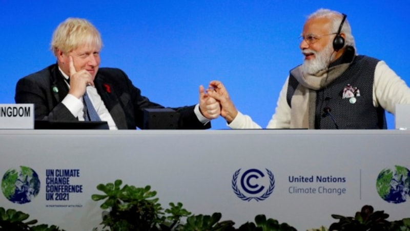 Premier Boris Johnson (links) mit Indiens Premierminister Narendra Modi während der UN-Klimakonferenz COP26 in Glasgow (Bild: Associated Press)