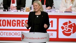 Magdalena Andersson, Parteivorsitzenden der schwedischen Sozialdemokraten, wird nun doch Regierungschefin (Bild: AP)
