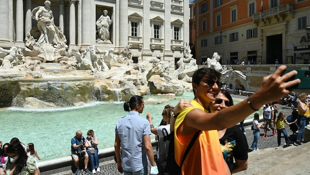 Der Trevi-Brunnen in Rom. Wird er zum Vorbild für den Wiener Wasserspender? (Bild: APA/AFP/Vincenzo PINTO)