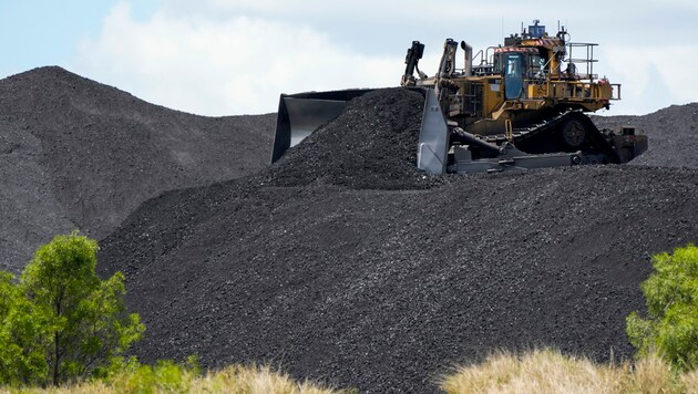 Bei der Weltklimakonferenz COP26 in Glasgow hatten vergangene Woche 40 Länder angekündigt, künftig auf die Nutzung von Kohle verzichten zu wollen. (Bild: AP)