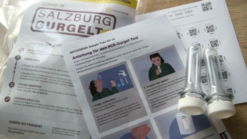 Kleiner und „logistisch einfacher“ sind die neuen PCR-Kits. Jedoch beinhalten diese neben der Anleitung, den Röhrchen und den QR-Codes keine Flüssigkeit mehr. Die soll jetzt aus dem Hahn kommen. (Bild: Tröster Andreas)