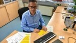 BK-Chef-Ermittler Markus Angerer und sein Team gehen im Internet auf die Jagd nach Dokumentenfälschern. (Bild: Klaus Loibnegger)