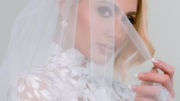 Paris Hilton hat Ja gesagt - und zeigte sich als traumhaft schöne Braut auf Instagram. (Bild: instagram.com/parishilton)