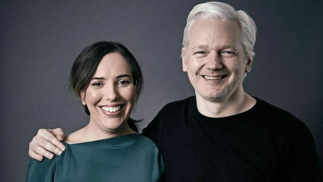Wikileaks-Gründer Julian Assange und seine Verlobte Stella Moris wollen sich am Mittwochnachmittag im Londoner Hochsicherheitsgefängnis Belmarsh das Ja-Wort geben. (Bild: twitter.com/StellaMoris1)
