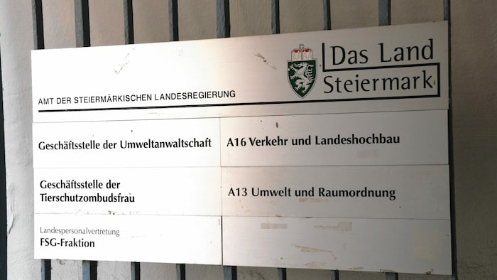 Die Abteilung 13, angesiedelt in der Grazer Stempfergasse, steht seit Monaten unter Beschuss. ...