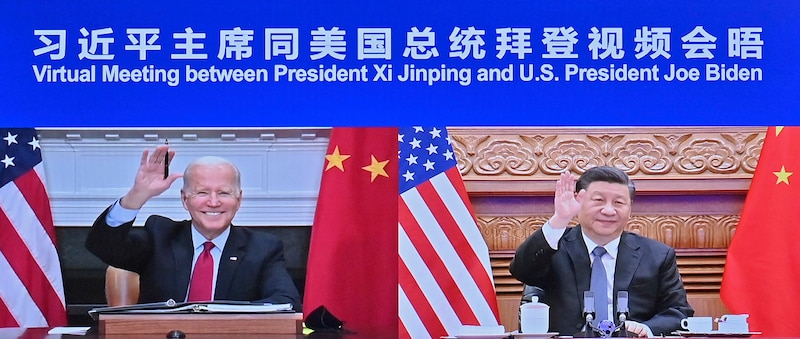 Chinas Präsident Xi Jinping und Joe Biden (Bild: Yue Yuewei/Xinhua via AP)