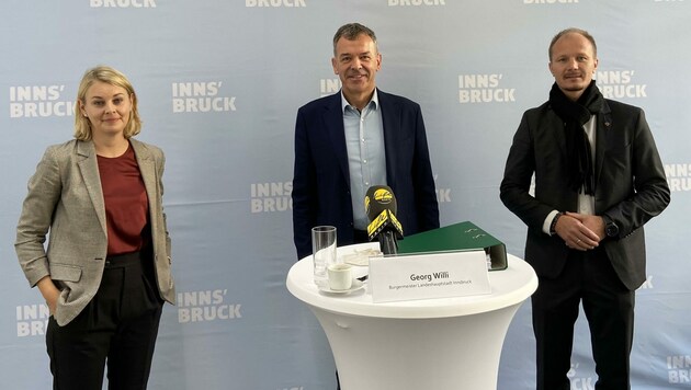 SPÖ-StR Mayr, BM Willi, VP-Vize Anzengruber (von links). (Bild: Neuner Philipp)