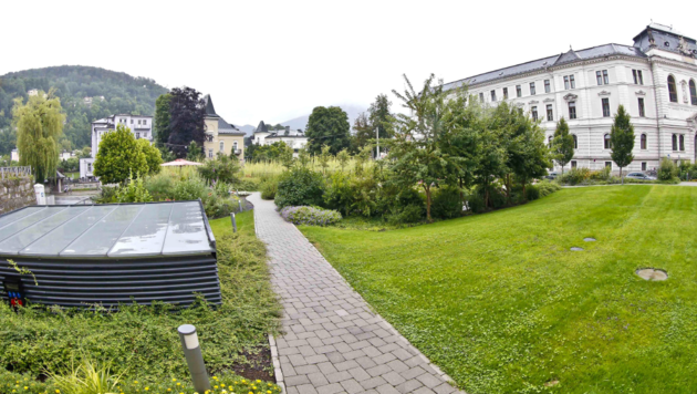 Innenhof Barmherzige Brüder Krankenhaus in Salzburg (Bild: Markus Tschepp)