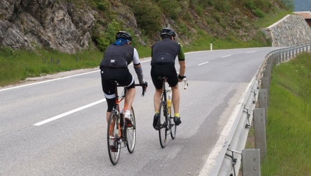 Radfahrer sind auf der B 179 zwischen Imst und Nassereith oft die Ursache für Kolonnenbildung. (Bild: Daum Hubert)